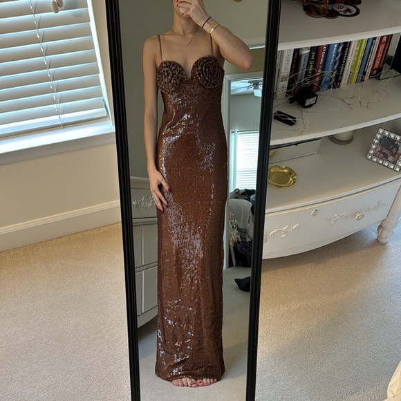 Brown Sequin Maxi dress with rosettes - Picture 17 of 17